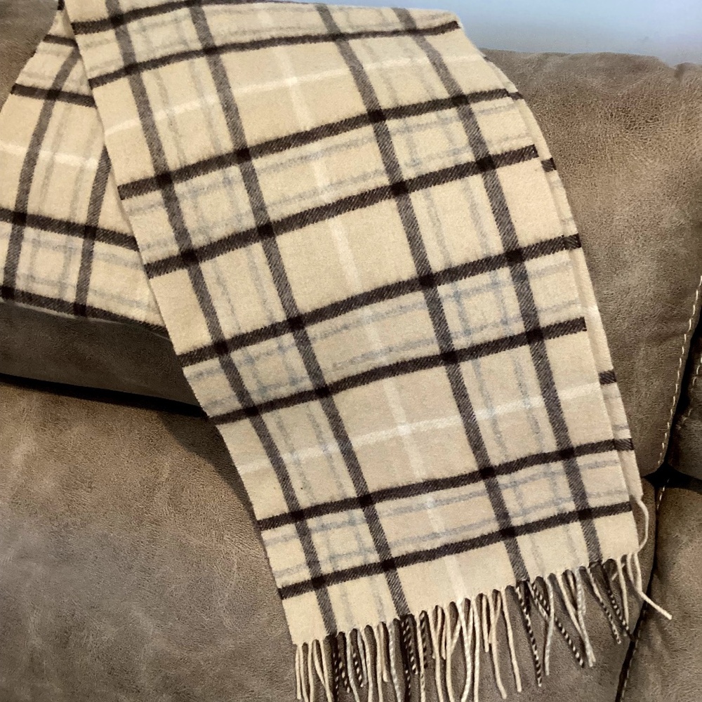 Unisex Charter Club 100% Cashmere scarf